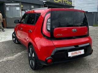 2014 Kia Soul II, красный, 1690000 рублей, вид 2