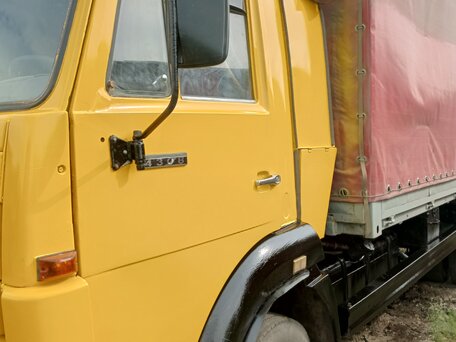 2006 КамАЗ 4308, золотистый, 700000 рублей, вид 4