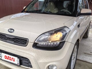 2014 Kia Soul I Рестайлинг, бежевый, 980000 рублей, вид 3