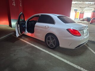 2015 Mercedes-Benz C-Класс 200 IV (W205), белый, 2400000 рублей, вид 4