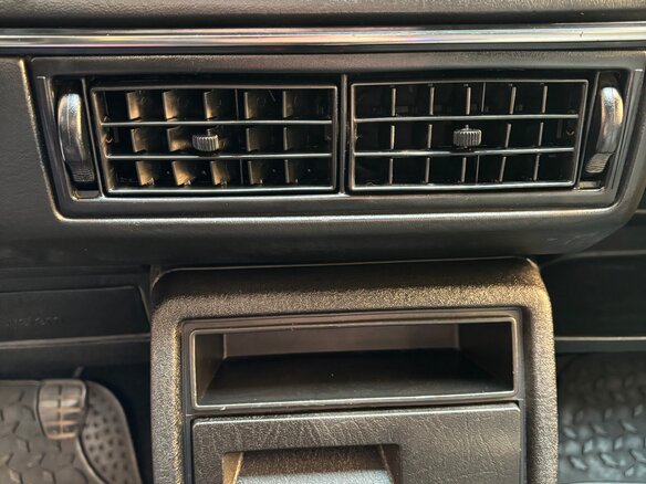 1987 Volkswagen Golf II, серый, 390000 рублей - вид 21