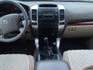 2007 Toyota Land Cruiser Prado 5-speed 120 Series Рестайлинг, чёрный, 2550000 рублей, вид 4