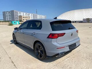 2023 Volkswagen Golf VIII, серый, 2190000 рублей, вид 4