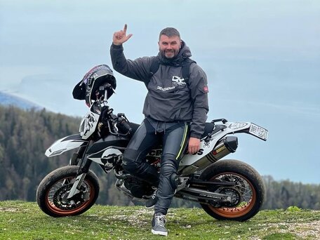 2017 KTM 690 SMC R, белый, 810000 рублей, вид 1