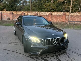 2017 Mercedes-Benz E-Класс 200 V (W213, S213, C238), чёрный, 3400000 рублей, вид 1