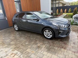 2018 Kia Ceed III, коричневый, 1400000 рублей, вид 3