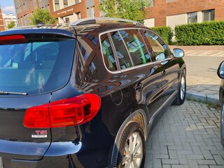 2014 Volkswagen Tiguan I Рестайлинг, чёрный, 1500000 рублей, вид 4