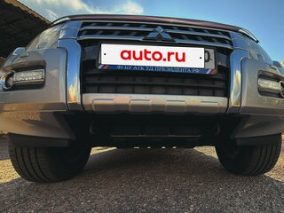 2014 Mitsubishi Pajero IV Рестайлинг 2, серебристый, 2999999 рублей, вид 5