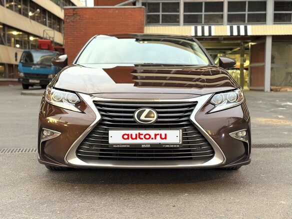 2015 Lexus ES 250 VI Рестайлинг, коричневый, 2650000 рублей - вид 10