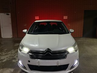 2013 Citroen C4 II, белый, 655000 рублей, вид 3