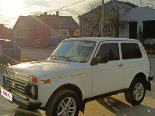 2013 Lada (ВАЗ) 2121 (4x4) I Рестайлинг, белый, 480000 рублей, вид 2