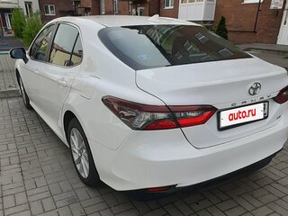 2022 Toyota Camry US Market VIII (XV70) Рестайлинг, белый, 3500000 рублей, вид 5