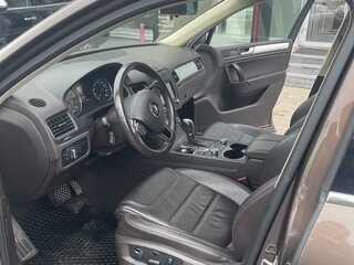2014 Volkswagen Touareg II, коричневый, 3000000 рублей, вид 5