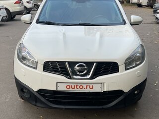 2011 Nissan Qashqai I Рестайлинг, белый, 900000 рублей, вид 1