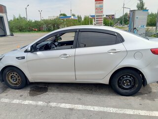 2015 Kia Rio III, серебристый, 500000 рублей, вид 4
