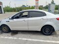 2015 Kia Rio III, серебристый, 500000 рублей - вид 3