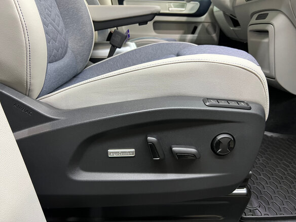2023 Volkswagen ID.Buzz, чёрный - вид 11