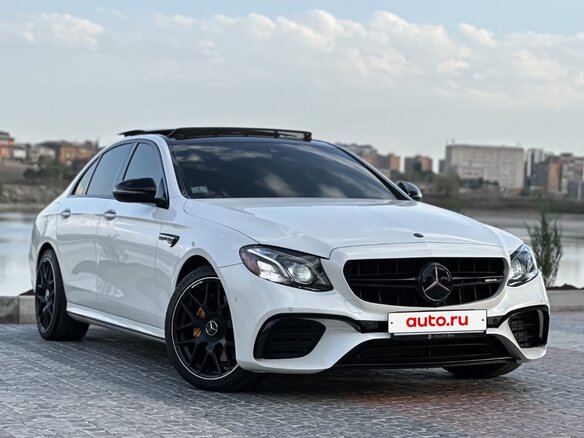 2018 Mercedes-Benz E-Класс 300 V (W213, S213, C238), белый, 3800000 рублей