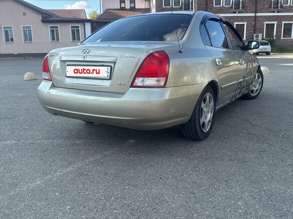 2001 Hyundai Elantra III (XD), золотистый, 350000 рублей - вид 9