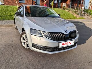 2017 Skoda Octavia III (A7) Рестайлинг, серебристый, 1950000 рублей, вид 2