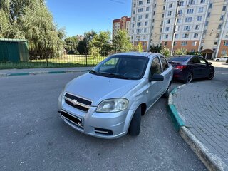 2008 Chevrolet Aveo I Рестайлинг, серебристый, 310000 рублей, вид 3