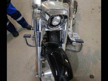 2021 Harley-Davidson Fat Boy, чёрный, 2750000 рублей, вид 3