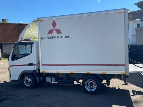 2005 Fuso (Mitsubishi) Canter, белый, 2000000 рублей, вид 3