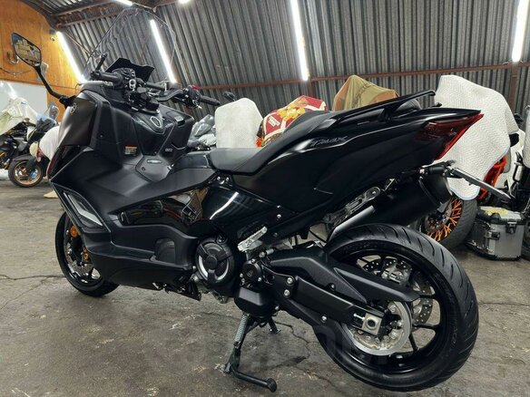 2023 Yamaha TMAX, чёрный, 1230000 рублей - вид 5