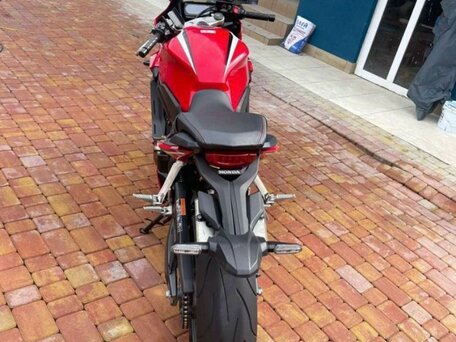 2020 Honda CBR 650R, красный, 950000 рублей, вид 5
