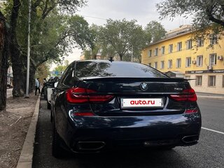 2016 BMW 7 серии 740i VI (G11/G12), синий, 3350000 рублей, вид 2