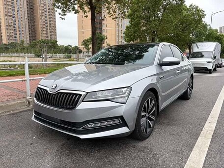Skoda Superb III Рестайлинг