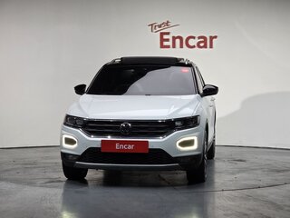 2022 Volkswagen T-Roc I Рестайлинг, белый, 2900000 рублей, вид 2