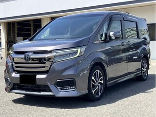 2021 Honda Stepwgn Spada V Рестайлинг, серебристый, 1960000 рублей, вид 4