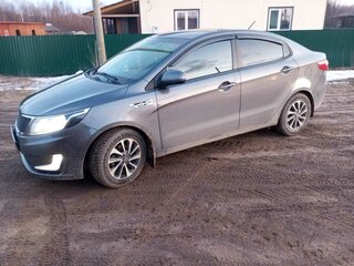 2014 Kia Rio III, серый, 700000 рублей, вид 3