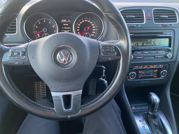 2011 Volkswagen Golf VI, синий, 795000 рублей - вид 5
