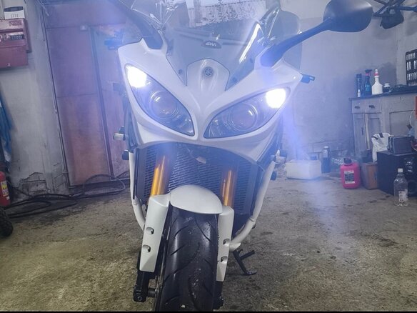 2011 Yamaha FZ8, белый, 622500 рублей - вид 5