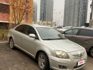 2008 Toyota Avensis II Рестайлинг, серебристый, 750000 рублей, вид 1
