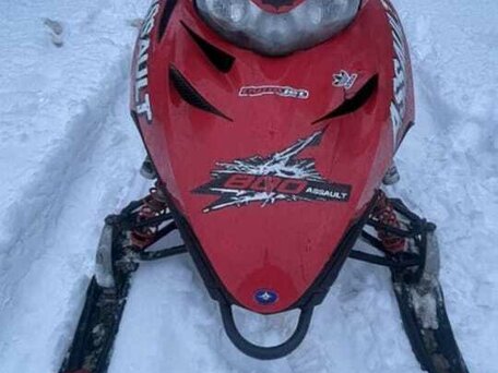 2009 Polaris 800 RMK, красный, 350000 рублей, вид 1