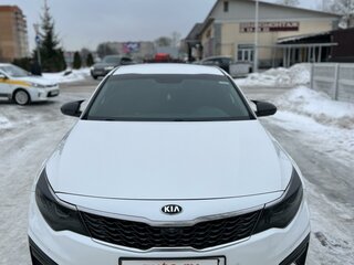 2019 Kia Optima IV Рестайлинг, белый, 1750000 рублей, вид 1