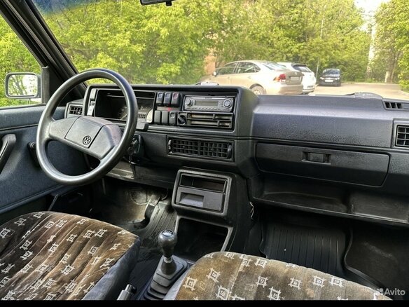 1988 Volkswagen Jetta KAT II, синий, 200000 рублей - вид 34
