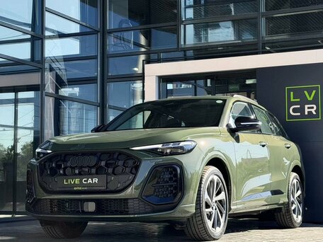 2026 Audi Q5 45 TFSI III (GU), зелёный, 8400000 рублей, вид 2