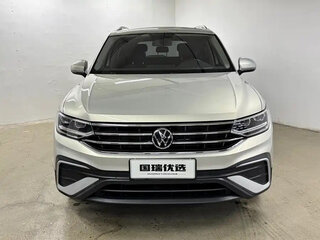 2023 Volkswagen Tiguan II Рестайлинг, белый, 3050000 рублей, вид 2