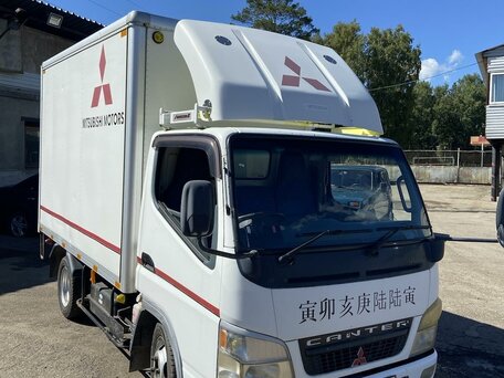 2005 Fuso (Mitsubishi) Canter, белый, 2000000 рублей, вид 1