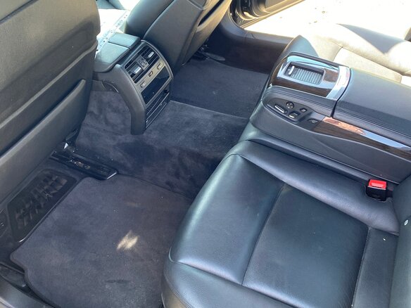 2009 BMW 7 серии Long 750Li xDrive V (F01/F02/F04), чёрный, 1117000 рублей - вид 3