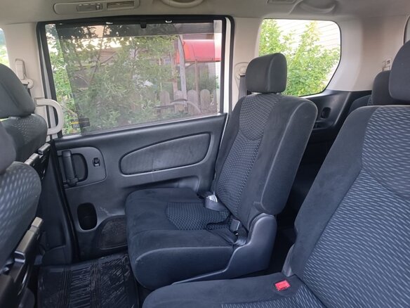2010 Nissan Serena IV (C26), серый, 1340000 рублей - вид 14