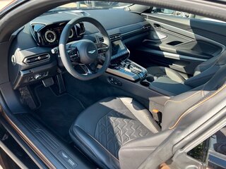 2026 Aston Martin Vanquish III, бежевый, 54900000 рублей, вид 3