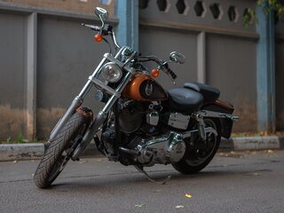 2008 Harley-Davidson Dyna Low Rider, золотистый, 900000 рублей, вид 3