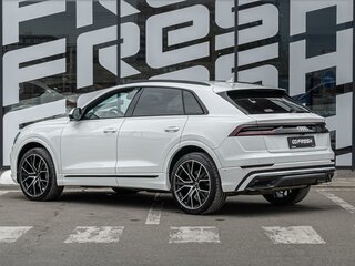 2018 Audi Q8 55 TFSI I (4M), белый, 4889000 рублей, вид 2