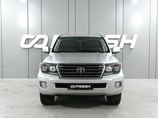 2013 Toyota Land Cruiser 200 Series Рестайлинг 1, серебристый, 3620000 рублей, вид 3