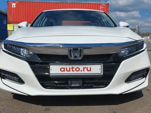 2019 Honda Accord X, белый, 2800000 рублей - вид 3